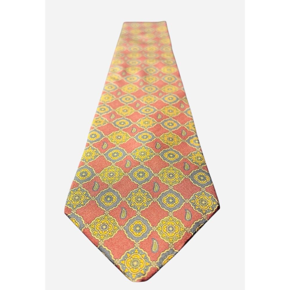 TOMMY HILFIGER 100% Silk Men’s Tie Red Blue Gold Paisley Necktie Made In USA